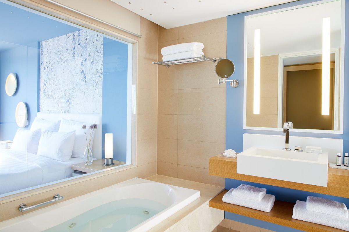 web_lb - double room & double sharing pool -bathroom bath 0437