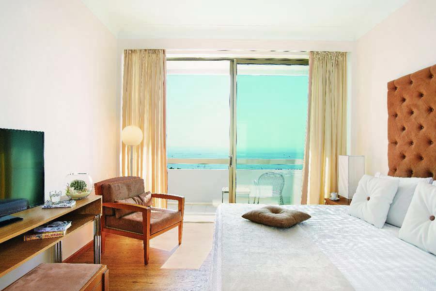 04-Superior-Family-Guestroom-with-Beautiful-Sea-Views