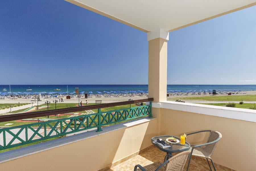Double  Room Beach Front   (1)