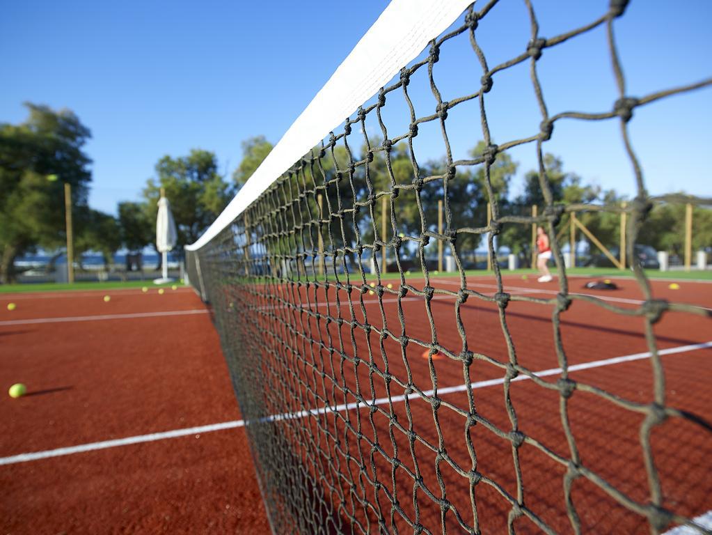 tennis court 1